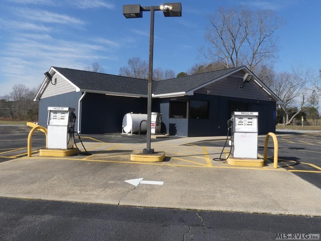 1250 Gaston Road, Skippers VA 23879