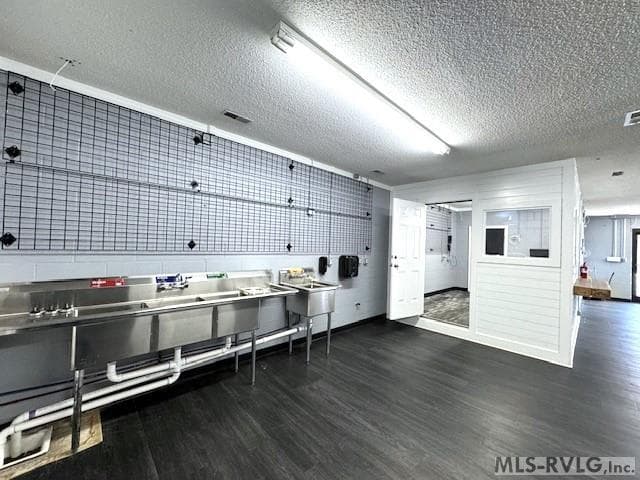 Stainless steel sinks - 1250 Gaston Road, Skippers VA 23879, Skippers
