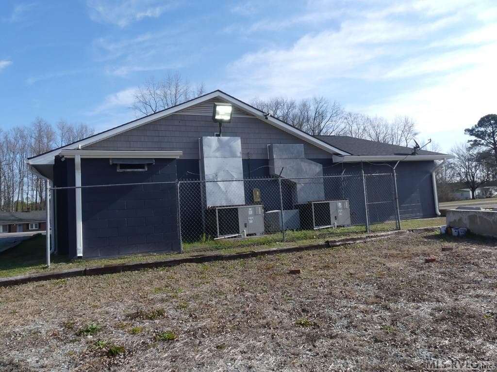 Back of building - 1250 Gaston Road, Skippers VA 23879, Skippers