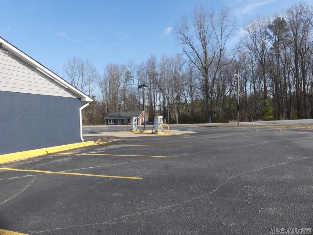 Paved parking lot - 1250 Gaston Road, Skippers VA 23879, Skippers