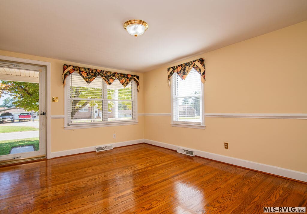 Residential/Vacation at 503 Pinecrest Ave., Roanoke Rapids NC 27870, Roanoke Rapids, photo 6 of 53