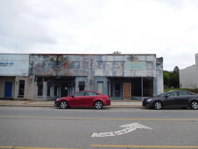 Commercial at 284&286 Roanoke Avenue, Roanoke Rapids NC 27870, Roanoke Rapids, photo 2 of 7
