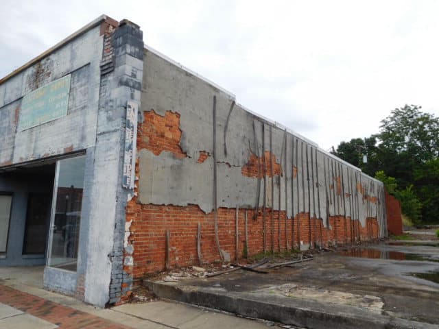 Commercial at 284&286 Roanoke Avenue, Roanoke Rapids NC 27870, Roanoke Rapids, photo 3 of 7