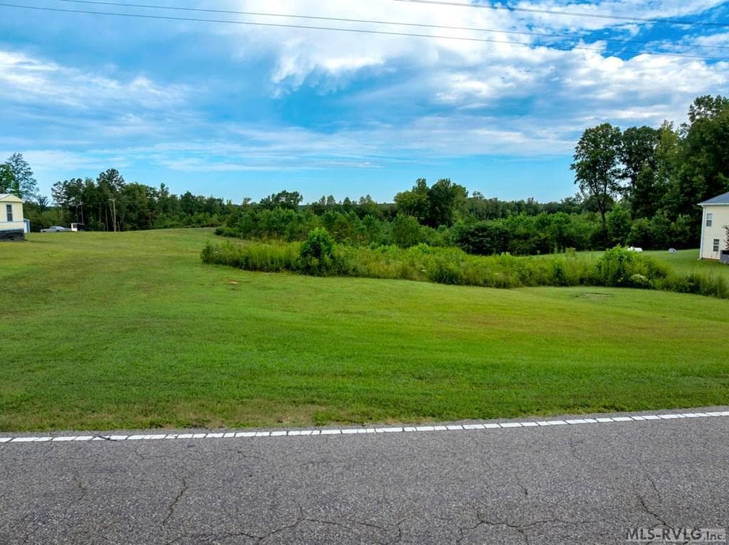 Entrance to easements - 7 & 7A Richardson Road, Warrenton NC 27589