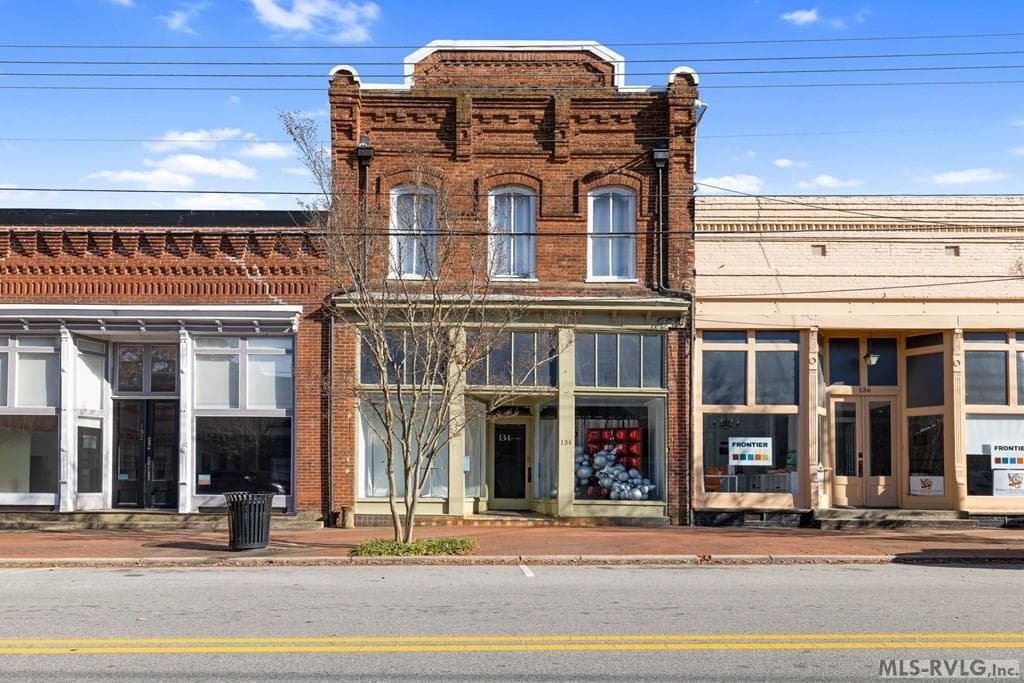 134 S Main St., Warrenton NC 27589