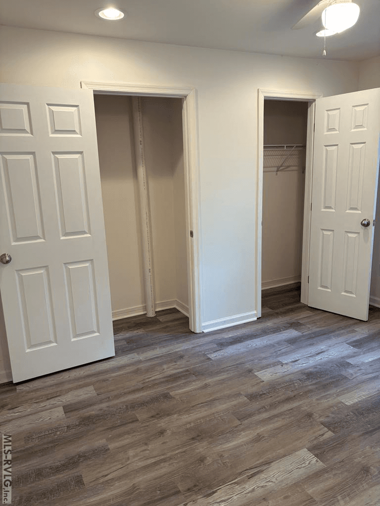 Residential/Vacation at 105 Woodlawn Ave, La Crosse VA 23950, La Crosse, photo 12 of 21