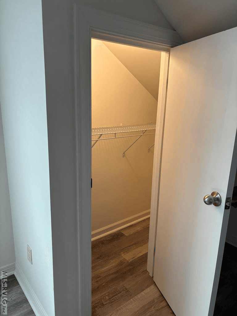 Residential/Vacation at 105 Woodlawn Ave, La Crosse VA 23950, La Crosse, photo 20 of 21