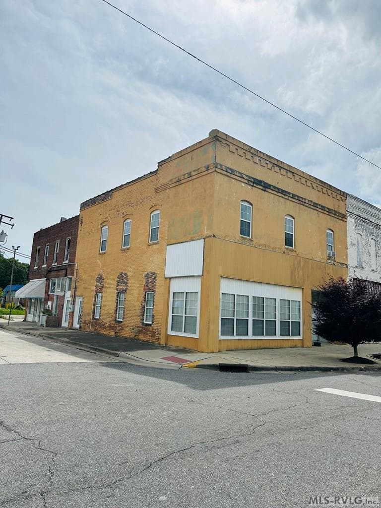 Commercial at 101 W Main St, Ahoskie NC 27910, photo 37 of 38