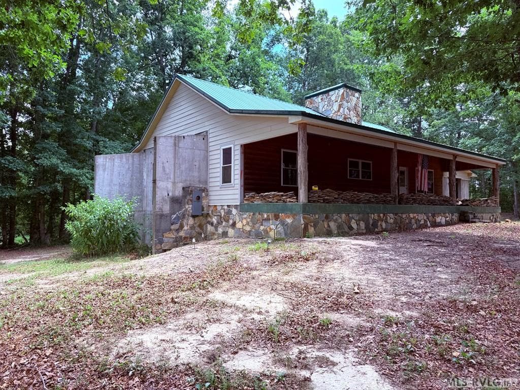 Residential/Vacation at 154 Weldon Rd, Norlina NC 27563, photo 5 of 13