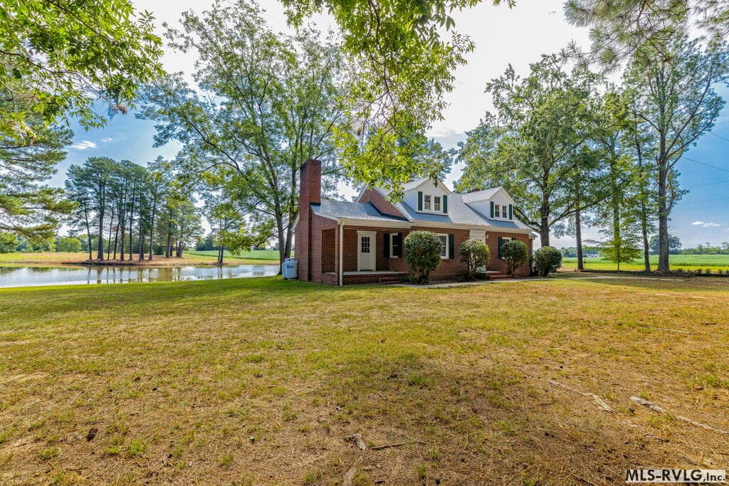 Residential/Vacation at 1554 Traffic Road, Chase City VA 23924, Chase City, photo 3 of 77