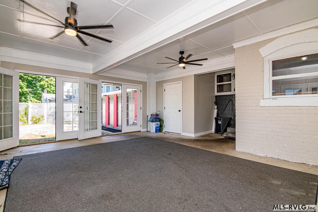 Sunroom - 425 Roanoke Ave, Roanoke Rapids NC 27870, Roanoke Rapids