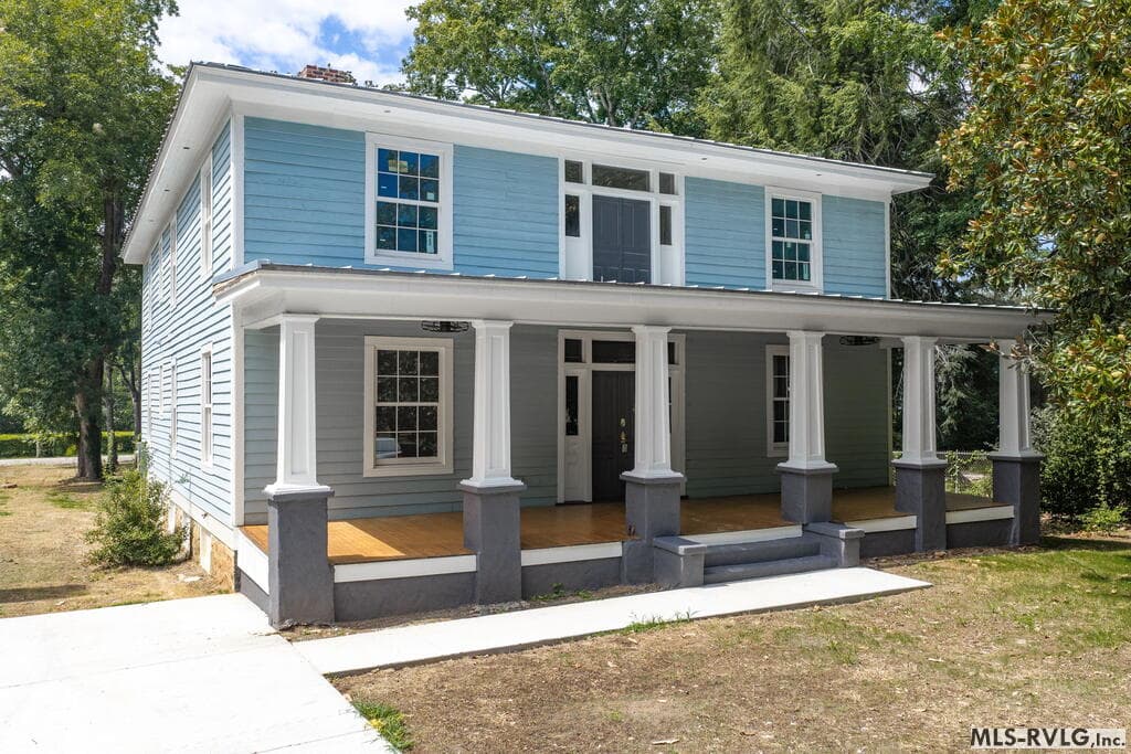 Residential/Vacation at 217 North Main Street, Warrenton NC 27589, photo 2 of 61