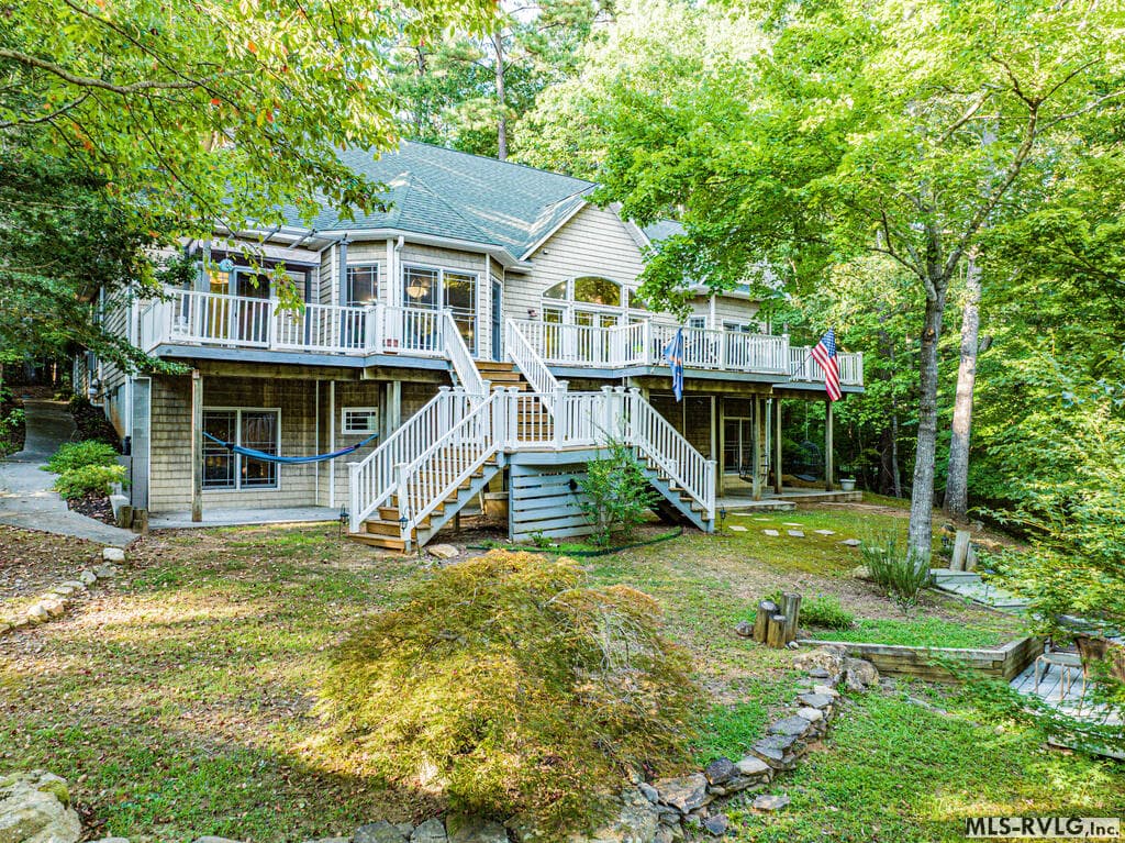Smores' Anyone?, The kids will love making s'mores after a long day on the lake, while the grown-up kids can relax with a drink or two once the little ones are tucked in. - 243 Woodland Rd, Littleton NC 27850, Littleton