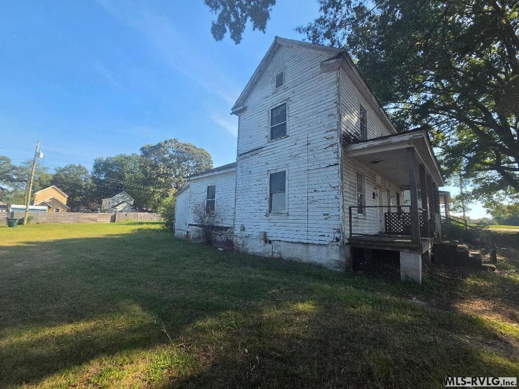 Multi Family at 1032-34 Vance Street, Roanoke Rapids NC 27870, Roanoke Rapids, photo 2 of 19
