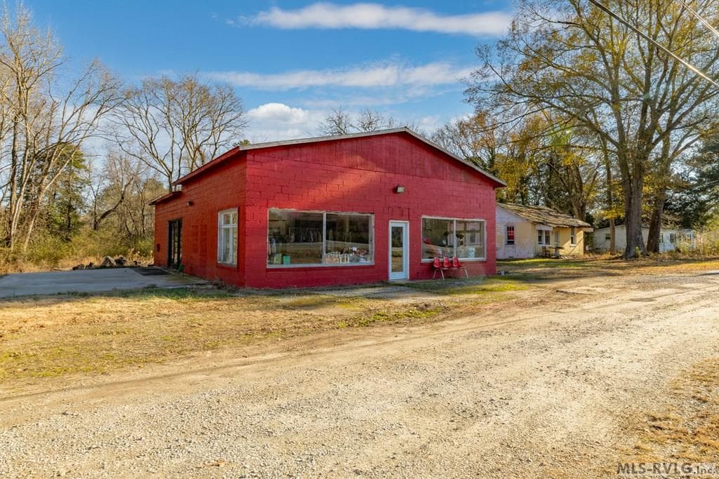 Commercial at 9406 Highway One, South Hill VA 23970, South Hill, photo 6 of 22