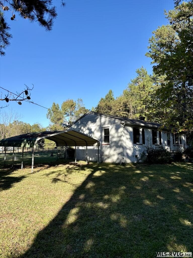 Residential/Vacation at 4647 Poorhouse Rd, Victoria VA 23974, photo 3 of 21