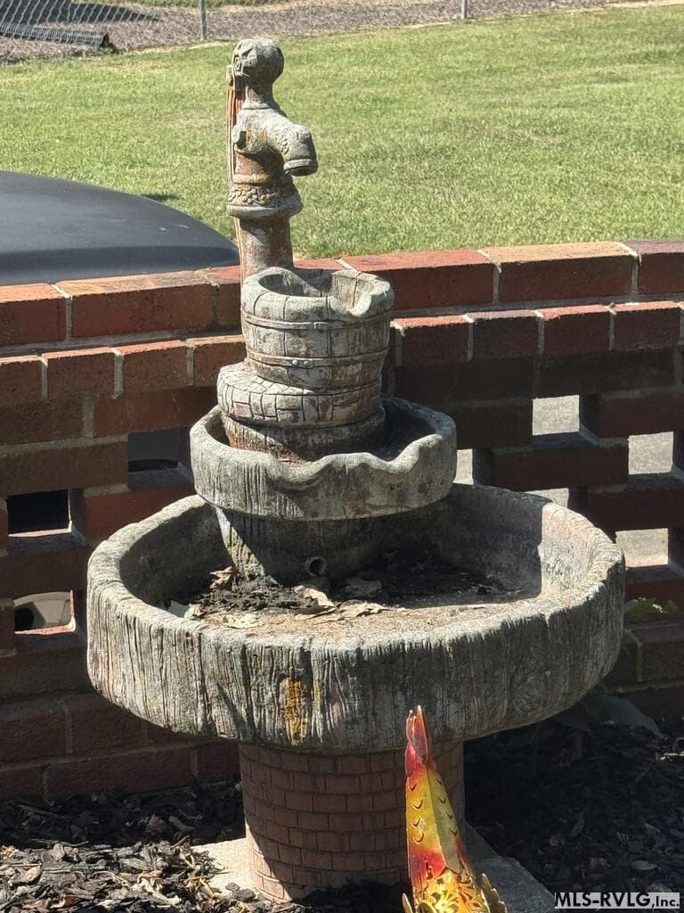 Water Fountain (needs pump) - 2709 Ankum Rd., Gasburg VA 23857, Gasburg