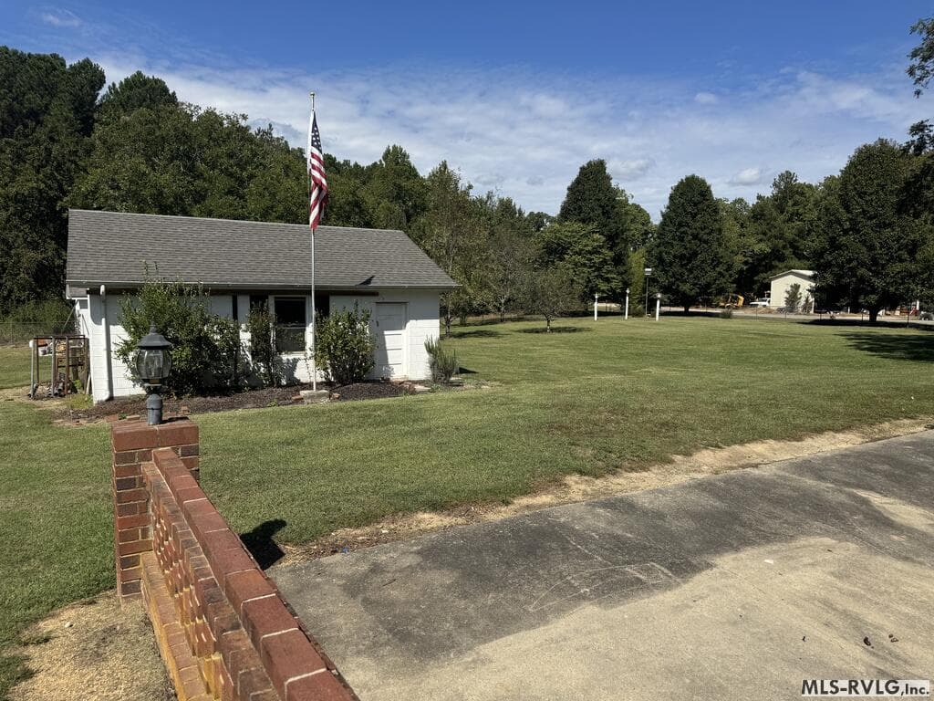 View from back of house to detached garage - 2709 Ankum Rd., Gasburg VA 23857, Gasburg