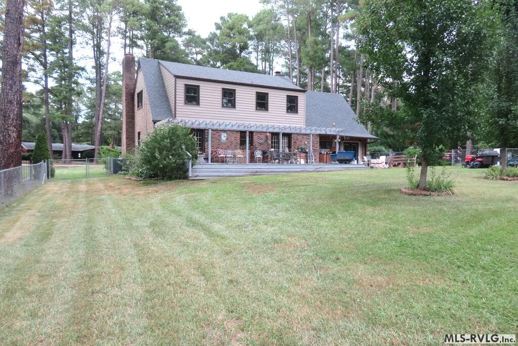 Residential/Vacation at 21 Longstreet Road, Weldon NC 27890, photo 3 of 44