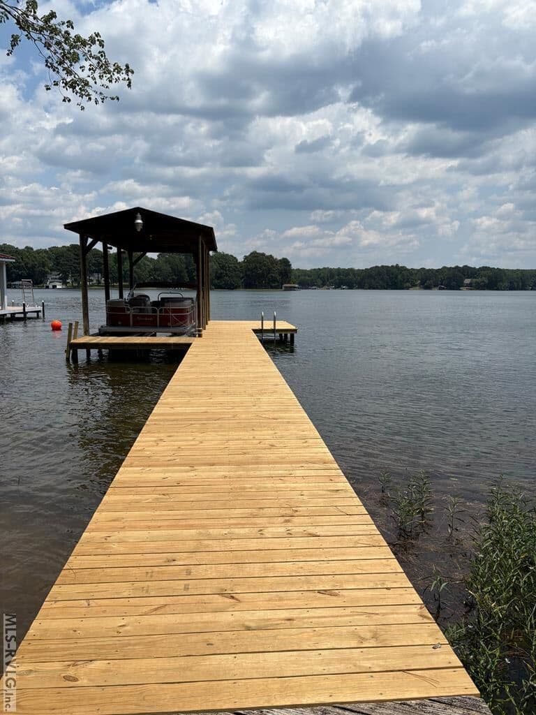 Residential/Vacation at 192 Watermans Dr, Gasburg VA 23857, Gasburg, photo 3 of 23