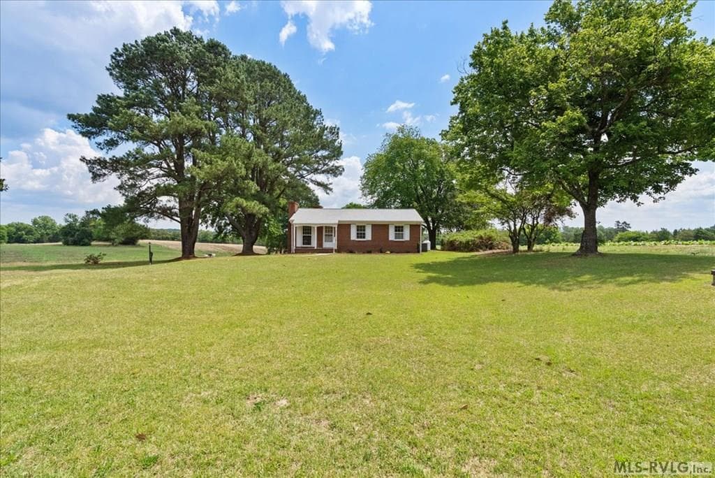 Residential/Vacation at 1082 Baskerville Road, Baskerville VA 23915, Baskerville, photo 6 of 34