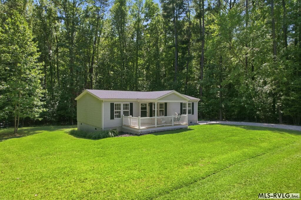 Residential/Vacation at 118 Anchor Dr, Littleton NC 27850, Littleton, photo 4 of 36