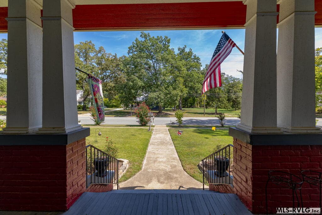 Residential/Vacation at 220 Mosby Ave, Littleton NC 27850, Littleton, photo 5 of 61