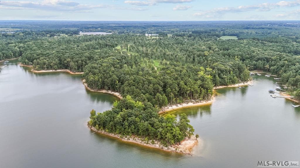 140 Shoreline Drive, Manson NC 27553