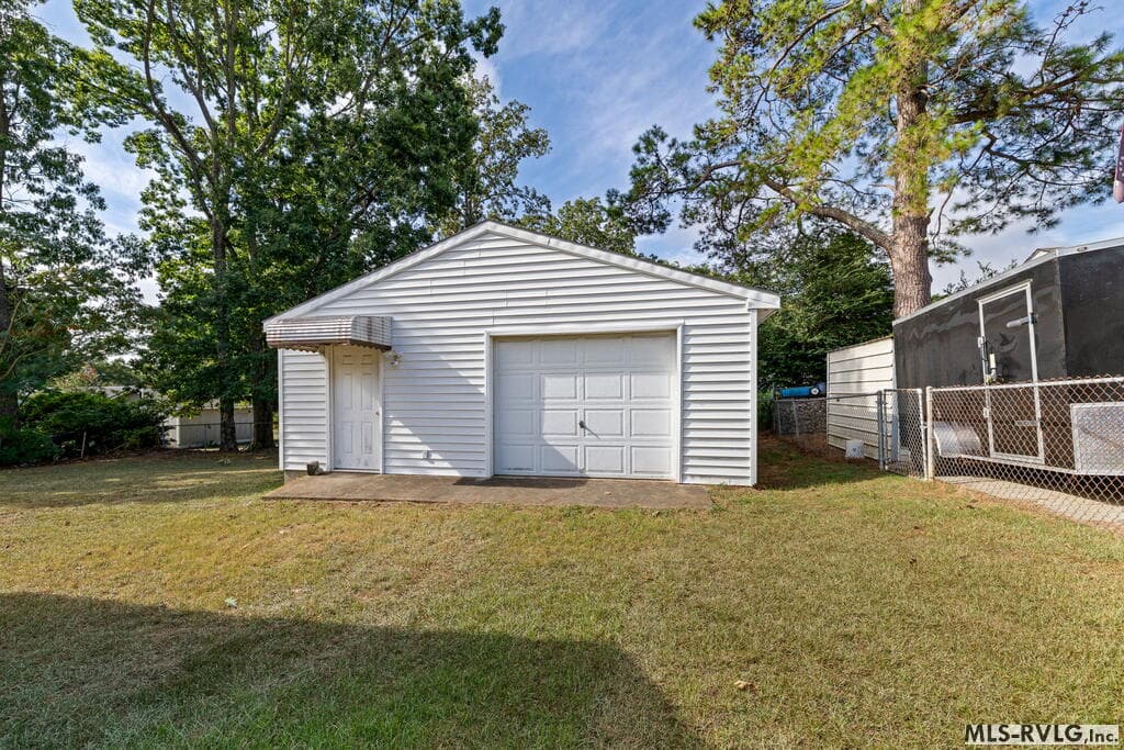 Residential/Vacation at 1305 Hurley Street, Roanoke Rapids NC 27870, Roanoke Rapids, photo 23 of 31