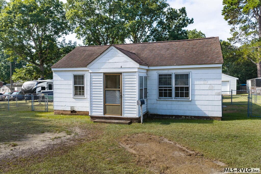 Residential/Vacation at 1305 Hurley Street, Roanoke Rapids NC 27870, Roanoke Rapids, photo 30 of 31