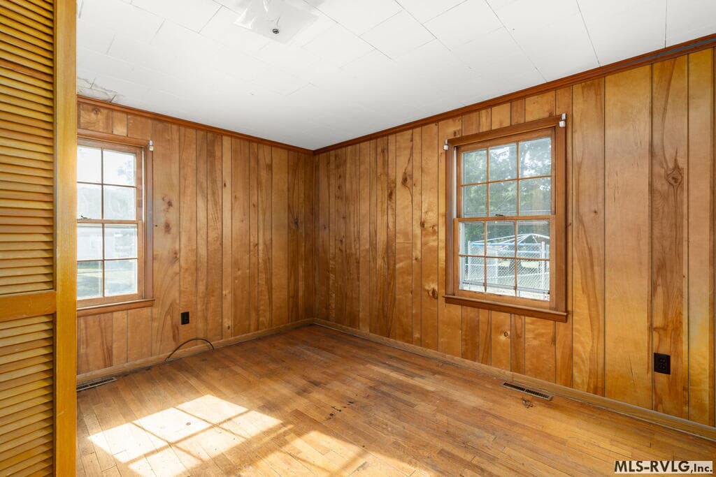 Residential/Vacation at 1305 Hurley Street, Roanoke Rapids NC 27870, Roanoke Rapids, photo 5 of 31