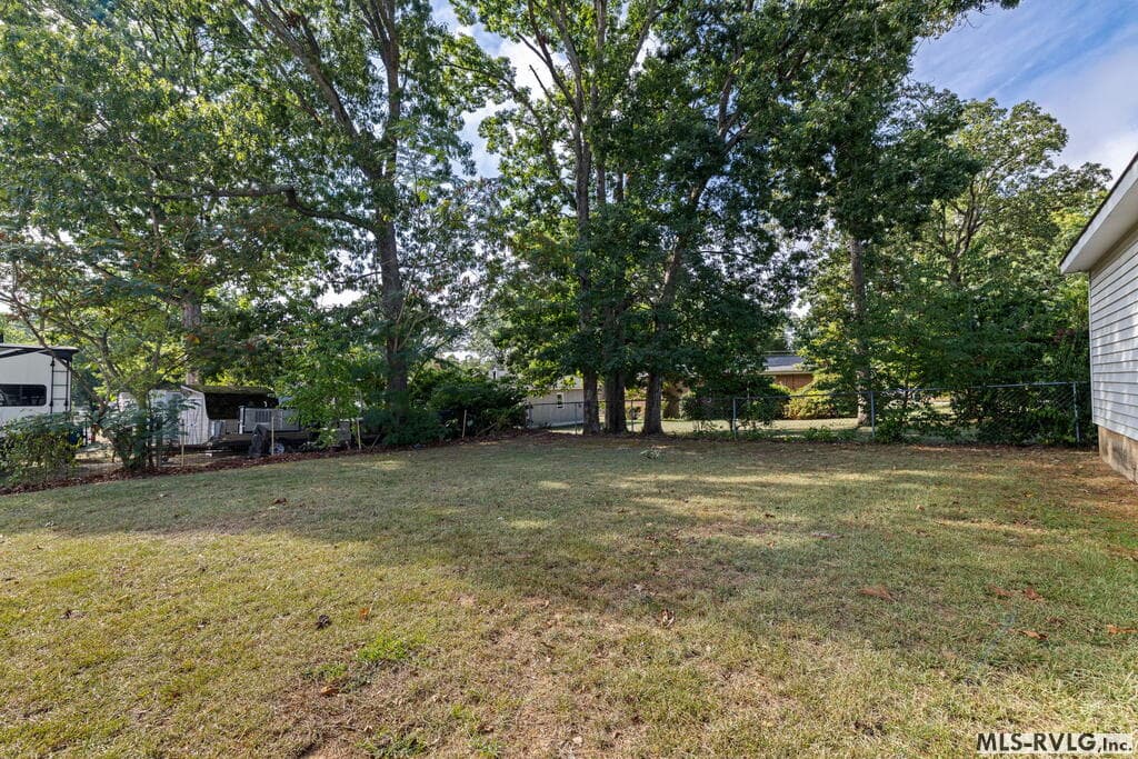 Residential/Vacation at 1305 Hurley Street, Roanoke Rapids NC 27870, Roanoke Rapids, photo 6 of 31