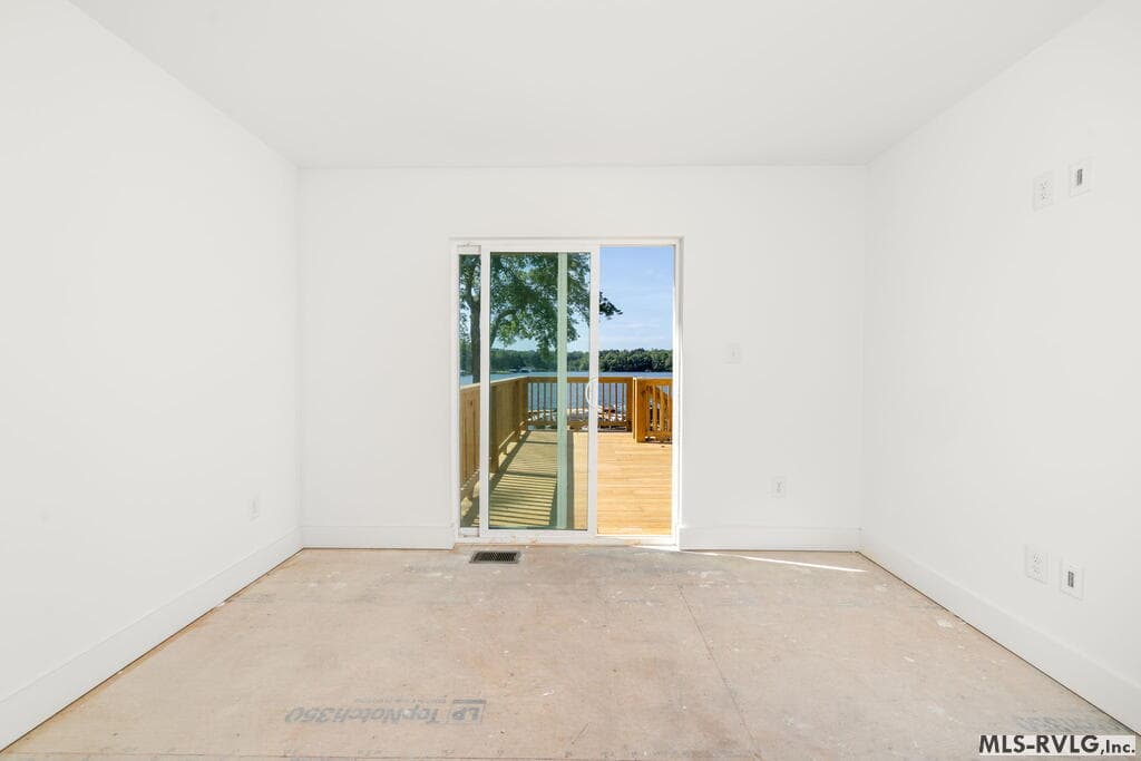 Townhouse/Condo,Residential/Vacation at 131-102 Gaston Pointe Dr, Littleton NC 27850, Littleton, photo 12 of 33