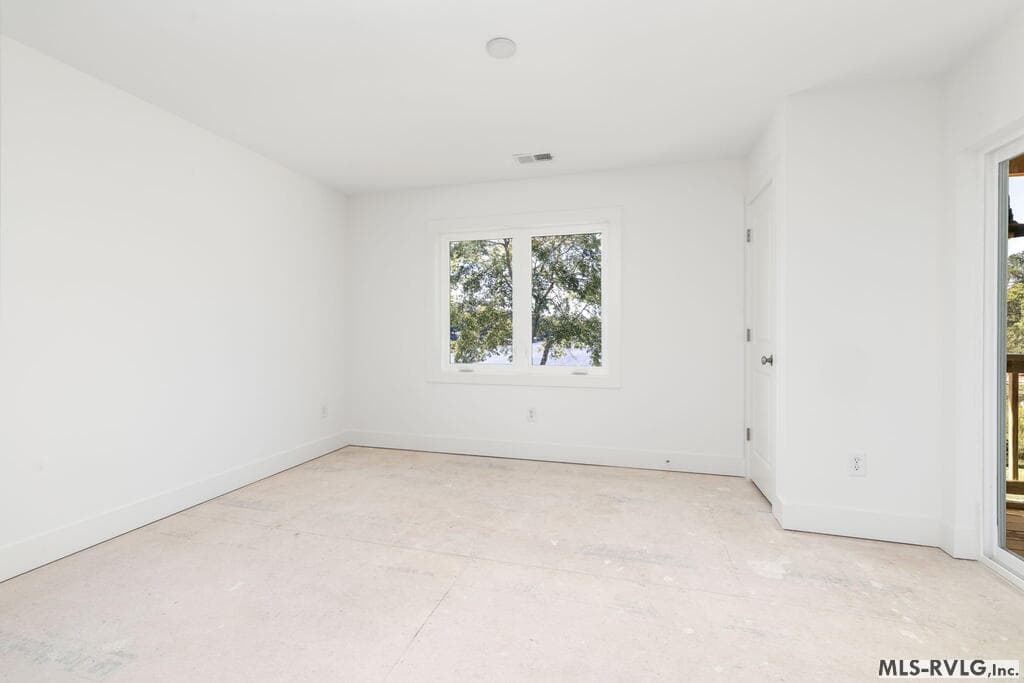 Townhouse/Condo,Residential/Vacation at 131-102 Gaston Pointe Dr, Littleton NC 27850, Littleton, photo 20 of 33