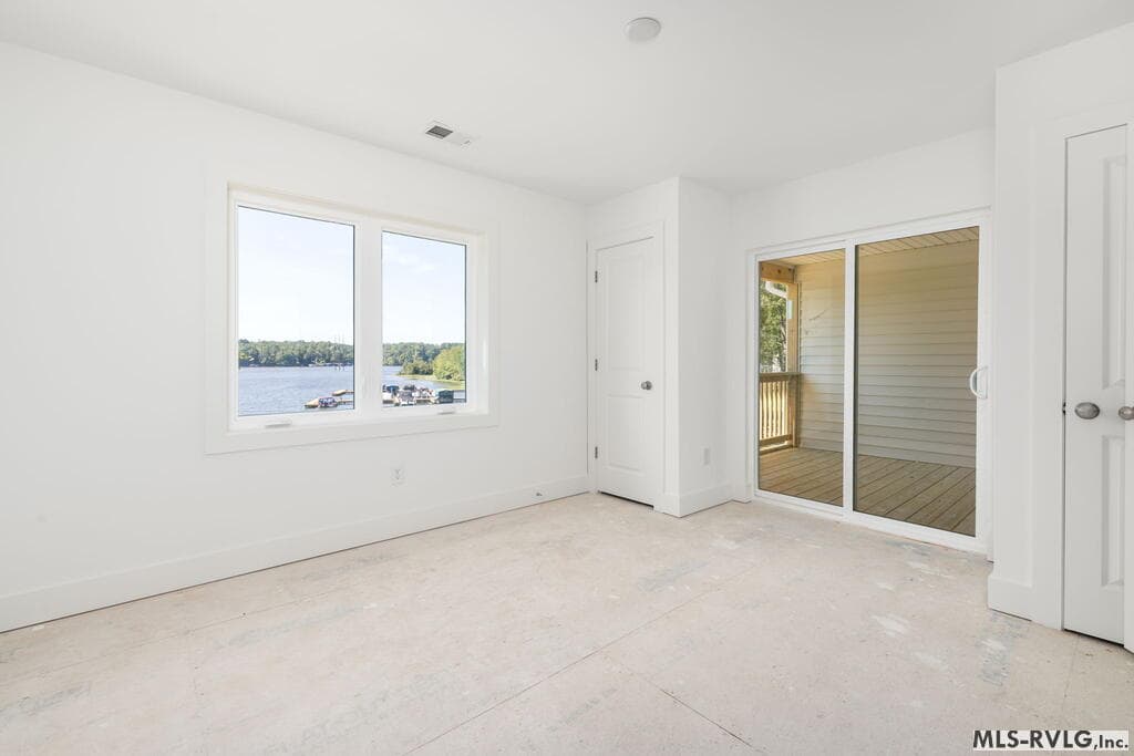 Townhouse/Condo,Residential/Vacation at 131-102 Gaston Pointe Dr, Littleton NC 27850, Littleton, photo 21 of 33