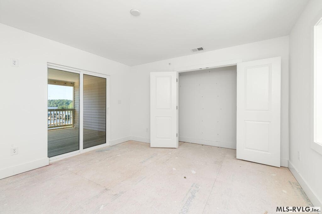 Townhouse/Condo,Residential/Vacation at 131-102 Gaston Pointe Dr, Littleton NC 27850, Littleton, photo 26 of 33