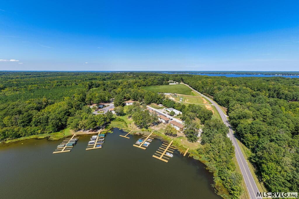 Townhouse/Condo,Residential/Vacation at 131-102 Gaston Pointe Dr, Littleton NC 27850, Littleton, photo 32 of 33
