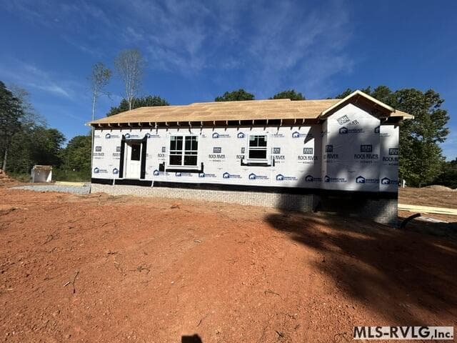 Residential/Vacation at 1618 Kingswood Rd, Buffalo Junction VA 24529, Buffalo Junction, photo 3 of 11