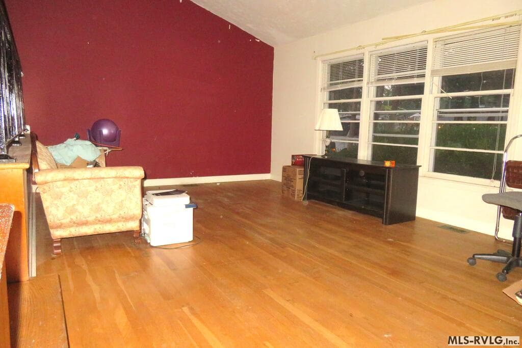 Residential/Vacation at 111 Woodland Road, Roanoke Rapids NC 27870, Roanoke Rapids, photo 3 of 25