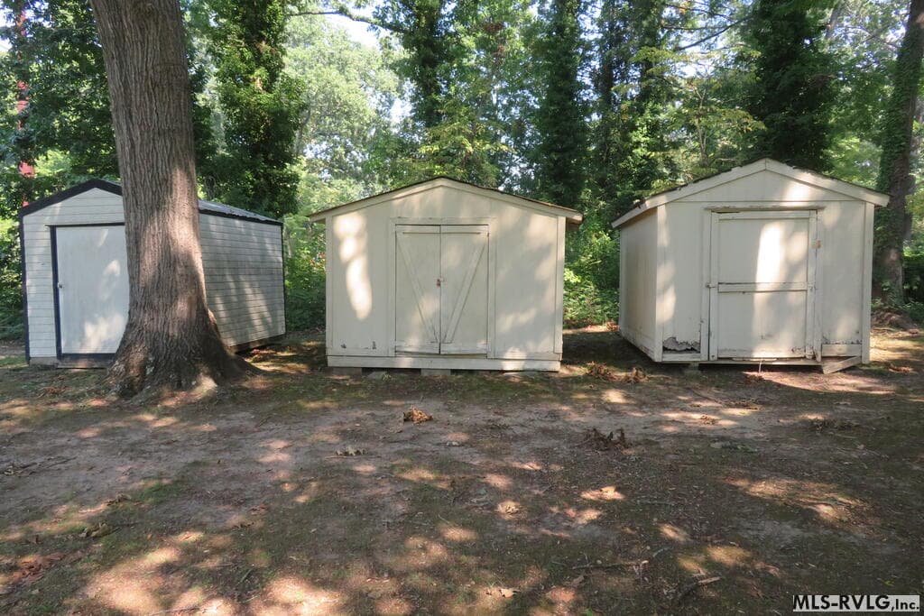 Residential/Vacation at 105 Woodland Road, Roanoke Rapids NC 27870, Roanoke Rapids, photo 40 of 52